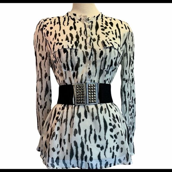 Forever 21 black white animal print blouse Sz M - Picture 1 of 9